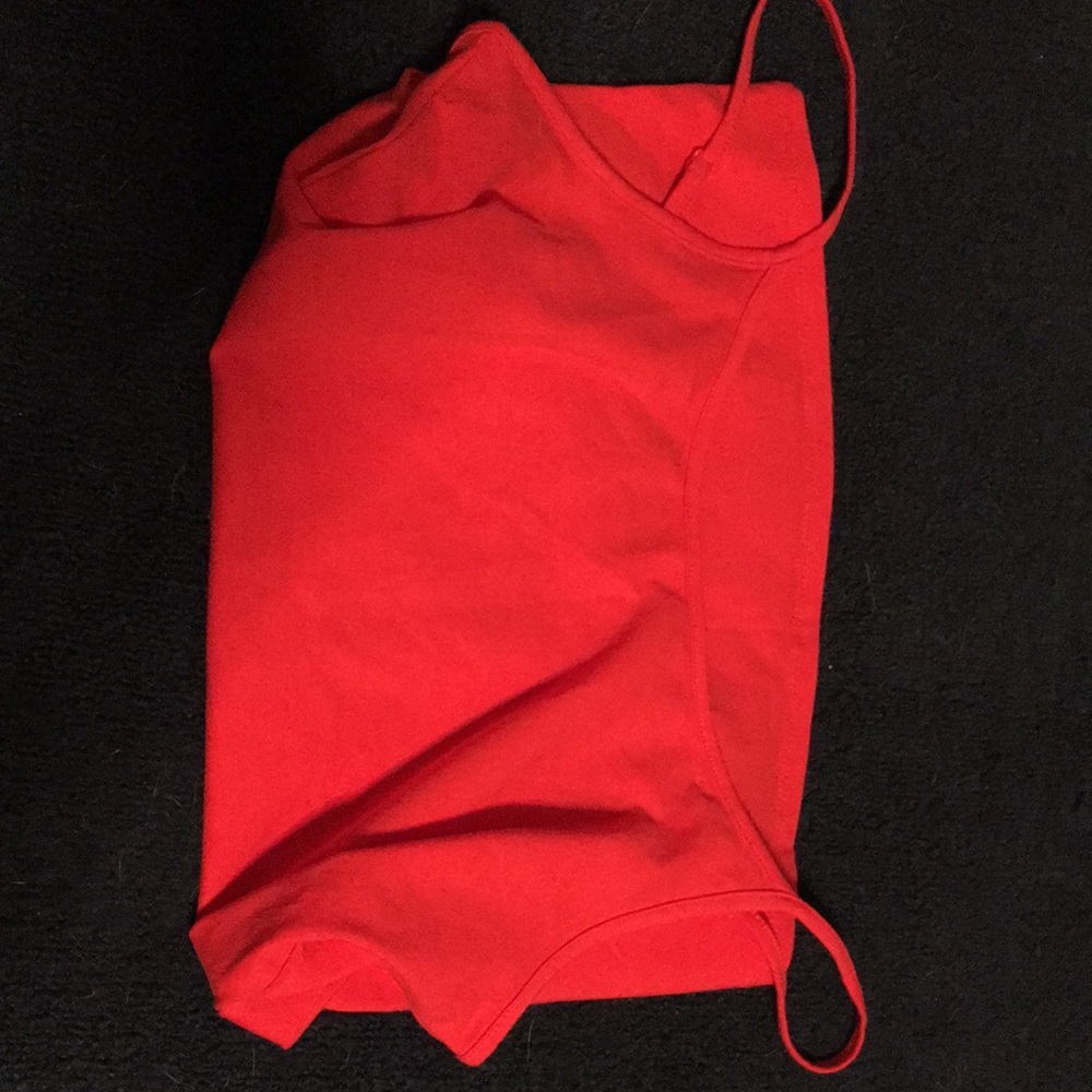 Red cami